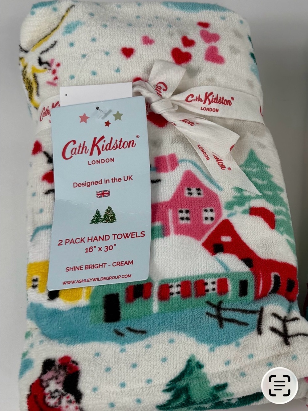 2 PC Cath Kidston Cream Holiday Village Hand Towels - Nostalgic Snowy Scene - Picture 3 of 3